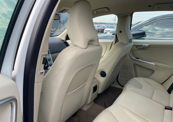 Volvo XC 60 cena 34700 przebieg: 146000, rok produkcji 2012 z Garwolin małe 301